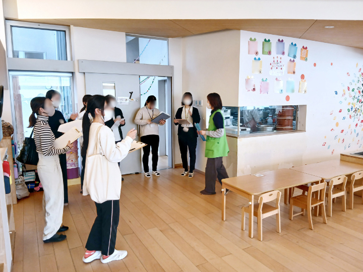 ナーサリースクール勝川にて、公開保育を実施しました。