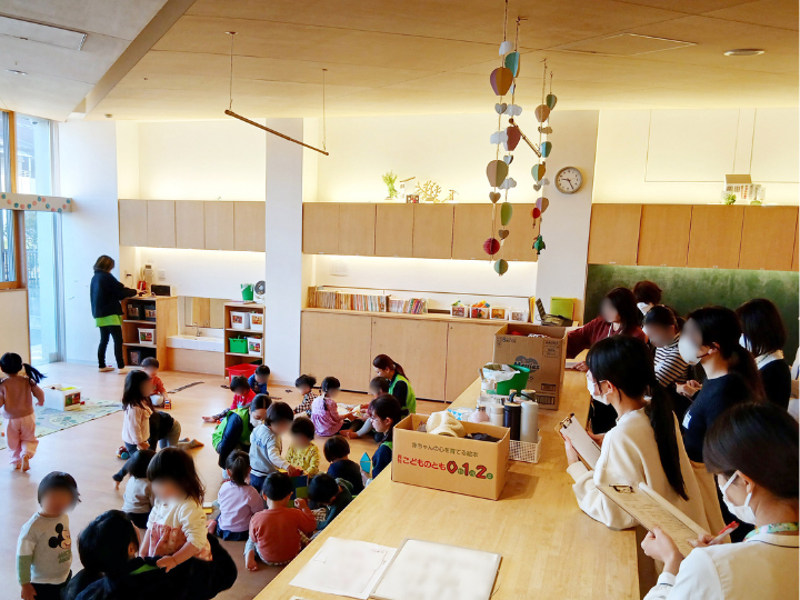 ナーサリースクール勝川にて、公開保育を実施しました。