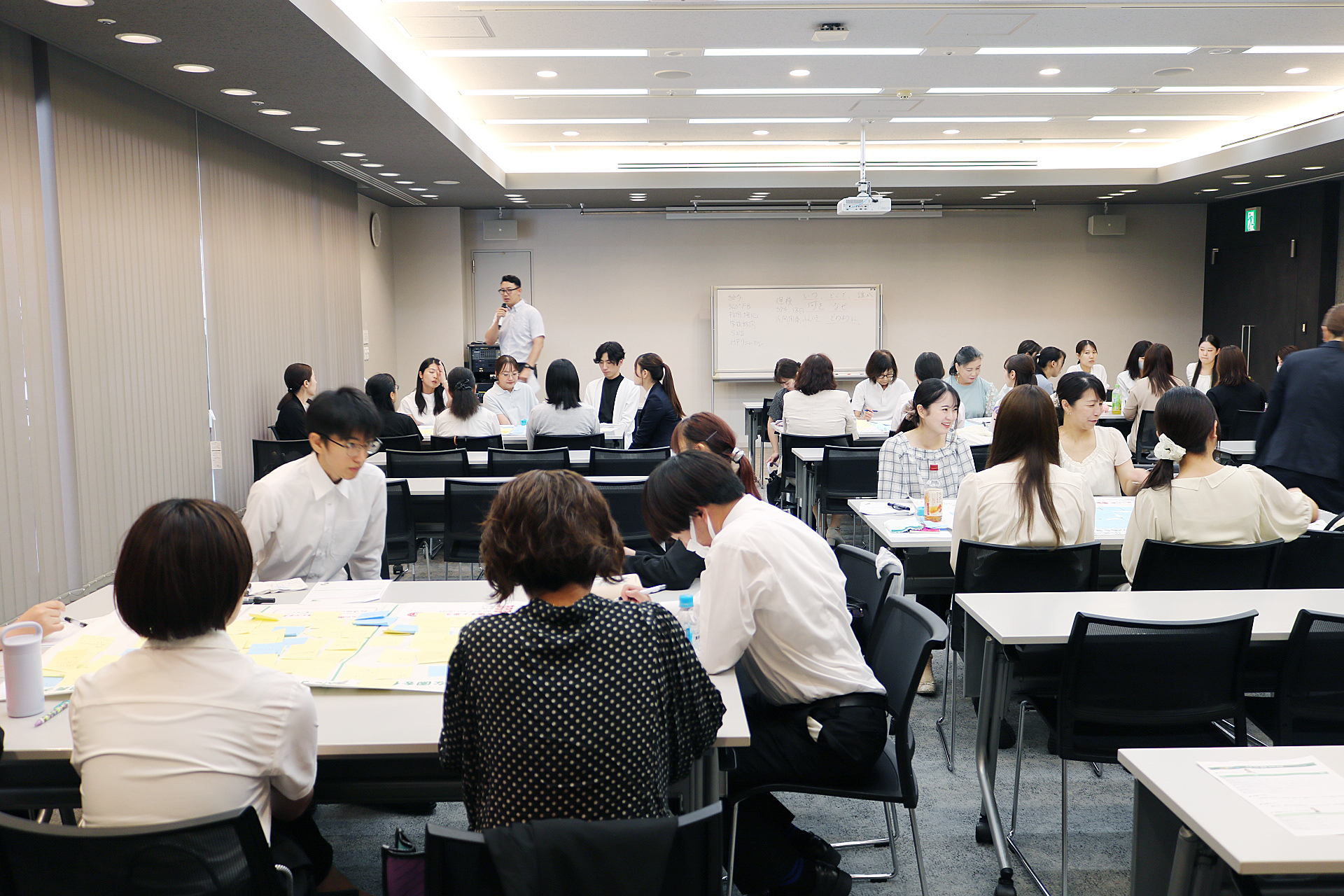 社会福祉法人ウィズ_職員合同研修の様子