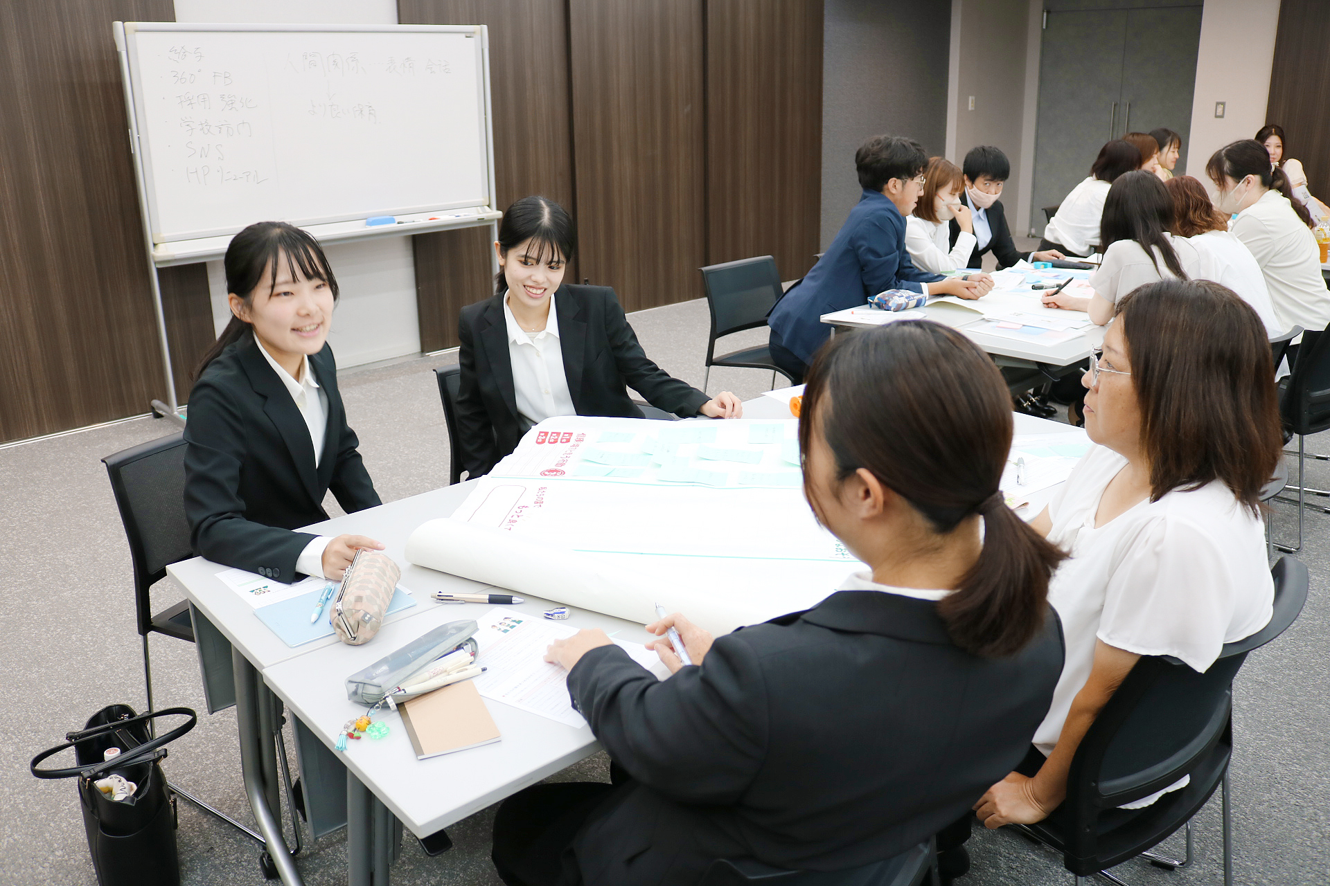 社会福祉法人ウィズ_職員合同研修の様子